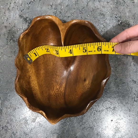 Walnut shaped wooden bowl. - Picture 4 of 6